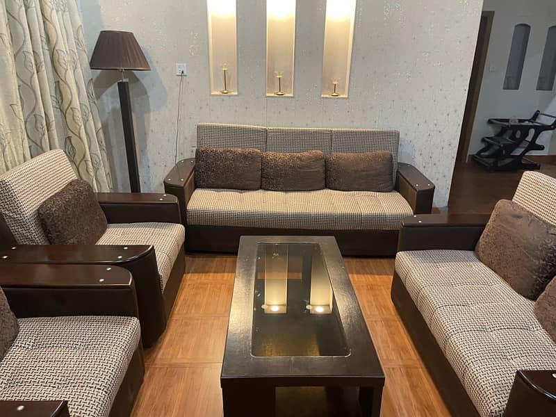 Masterpiece Sofa set for sale 2