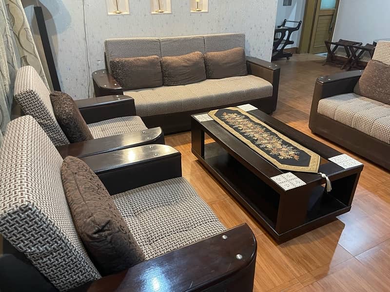 Masterpiece Sofa set for sale 6