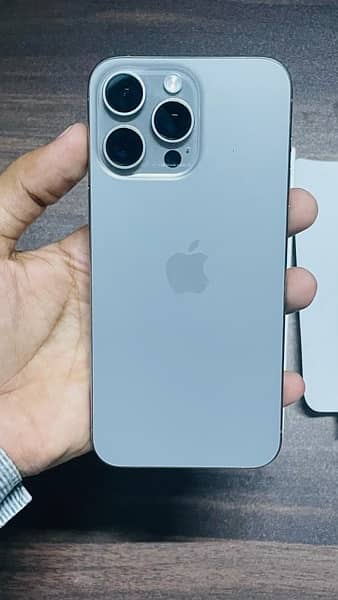 iphone 15 pro max 256gb natural titanium 3