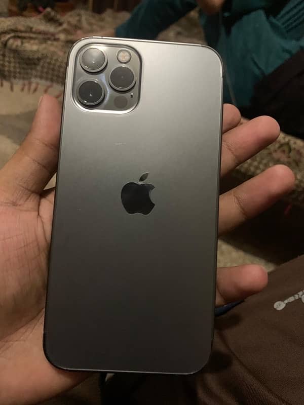 Iphone 12pro with box 0