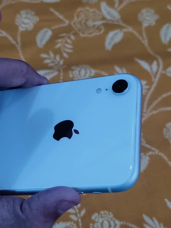 iphone xr 128GB 3