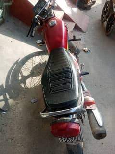 Honda 125.2019 model Red color used genion engine