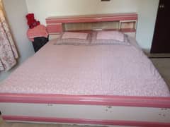 Double bed without mattress ki 0