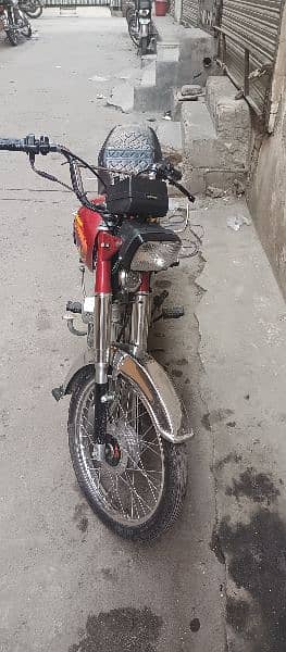 bht saf condition mein bike hai 2