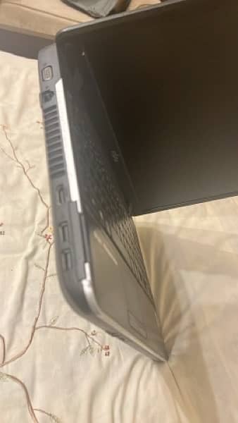 Fujitsu Used Laptop (Japan Lot) 3