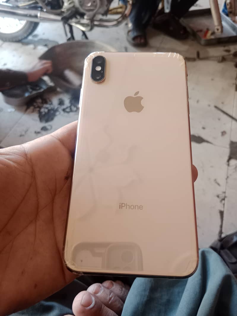 iphone XS Max 5