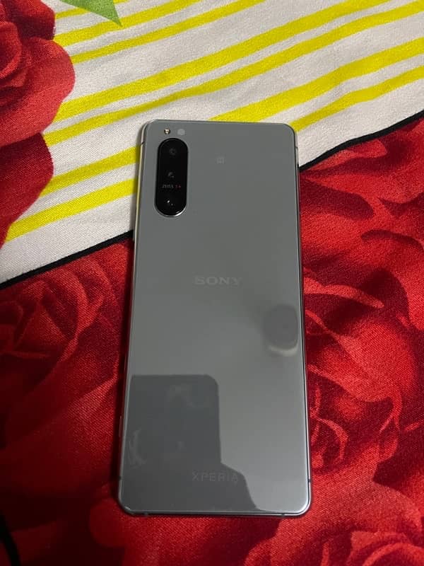 sony xperia 5 mark 2 5