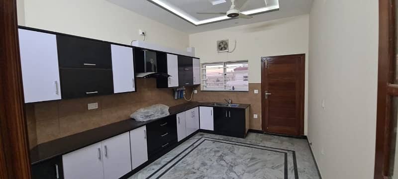 1 KANAL UPPER PORTION FOR RENT WITH GAS IN CDA APPROVED SECTOR F 17 T&TECHS ISLAMABAD 4