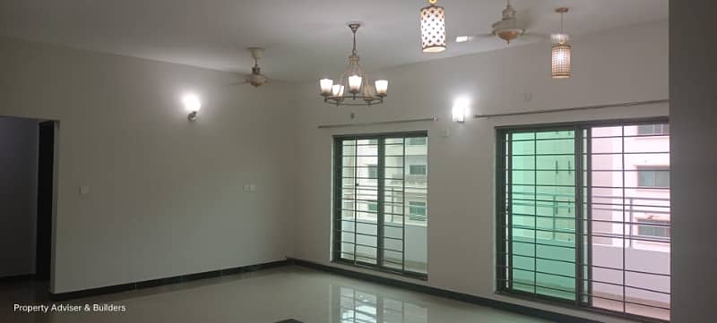 3 Bed investor rate Apartment for Sale in Askari 11 2nd Floor 8