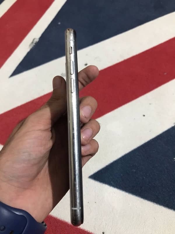 Iphone x 64 gb bypass for sale. (Read Ad Carefully) 2