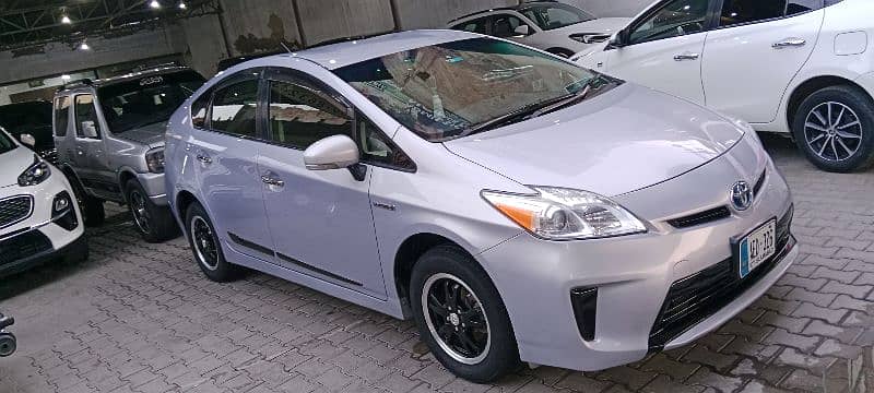 Toyota Prius 2013 4