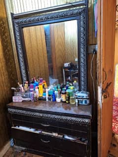 dressing table