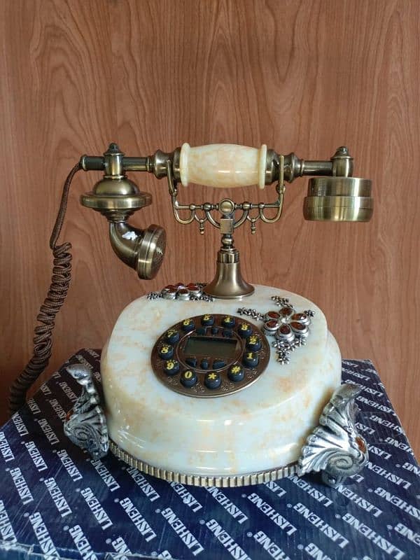 old design telephone 2