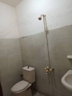 2 Bed Portion for BACHLOR/OFFICE J1 Johar town 0