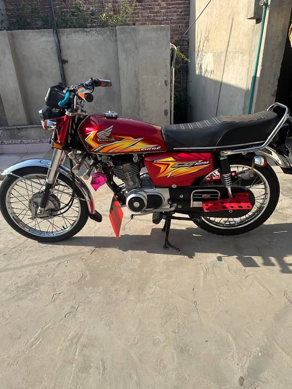 Honda 125 2021 only 6600 original drive 11