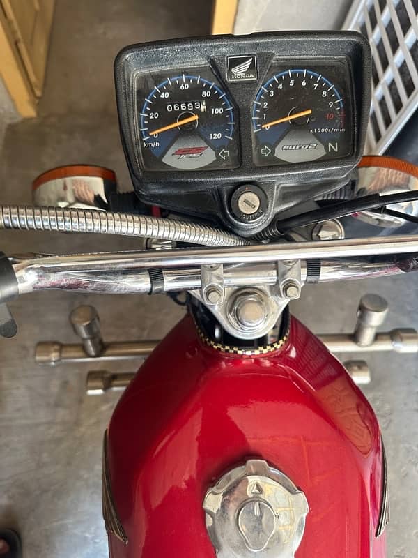 Honda 125 2021 only 6600 original drive 13