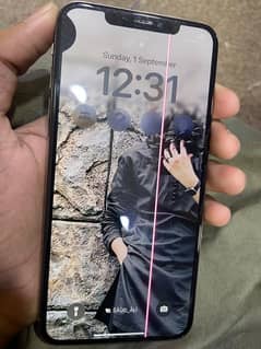 iphone xs max penal just line or dot ha paki full okay ha real penal h