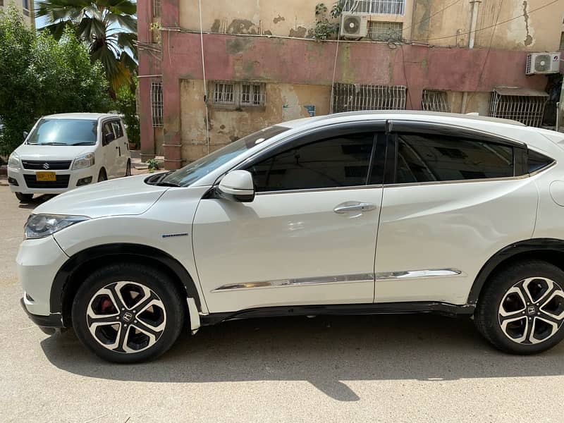 Honda Vezel 2015 1