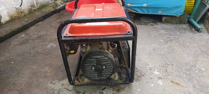 i am selling my 1200 waats generator 2