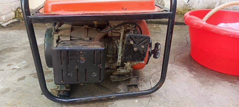 i am selling my 1200 waats generator 3