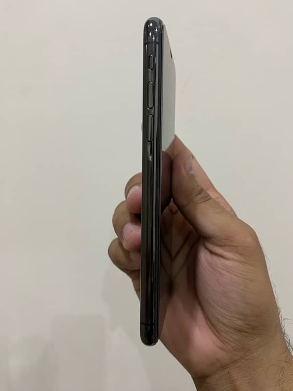 iPhone X 64gb PTA Approved 3