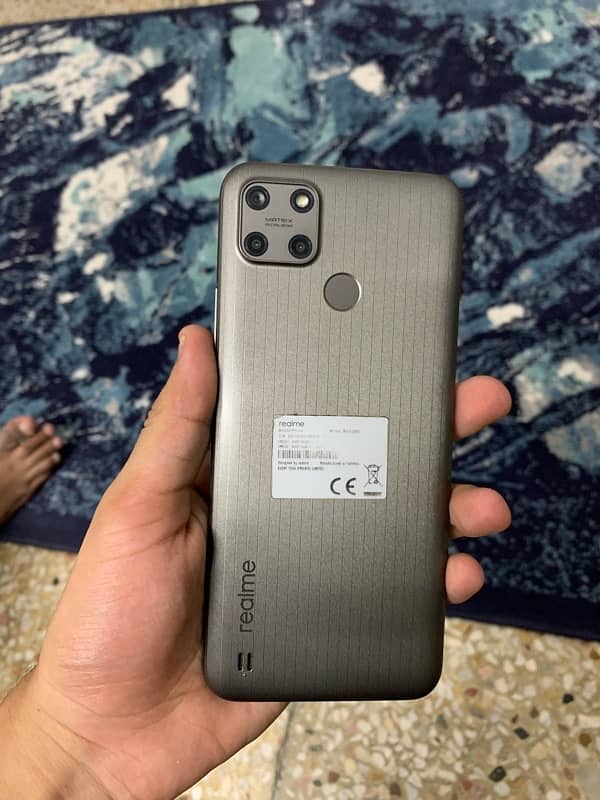 Realme C25Y 1