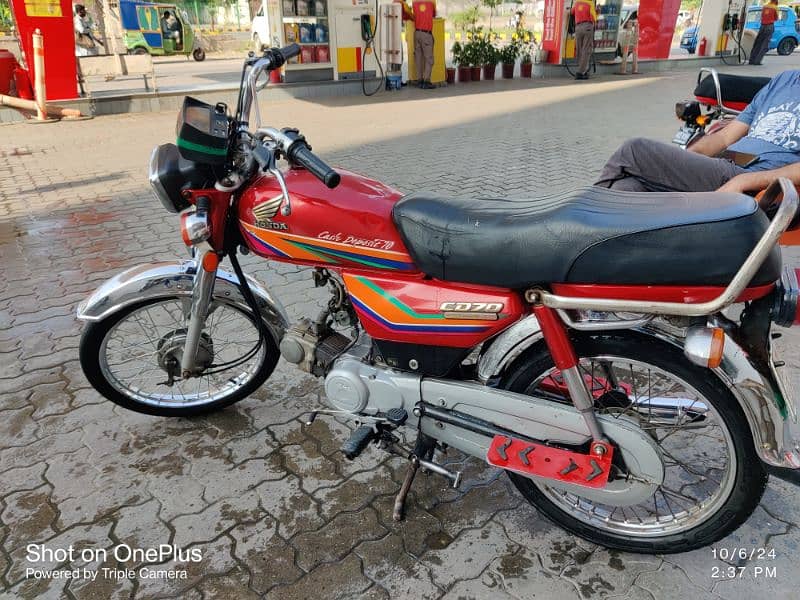 Honda 70CC-RED-Model 2012 1