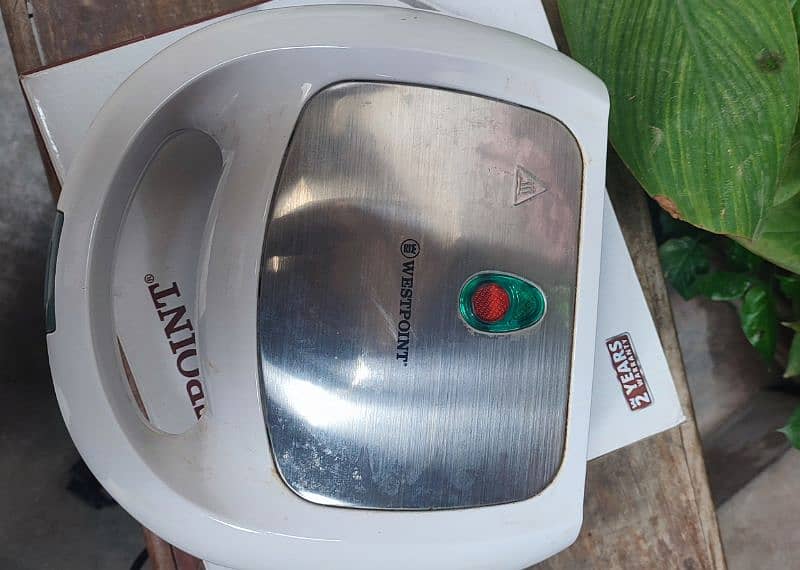 Sandwich Maker/Toaster for sell  *Check Description* 1