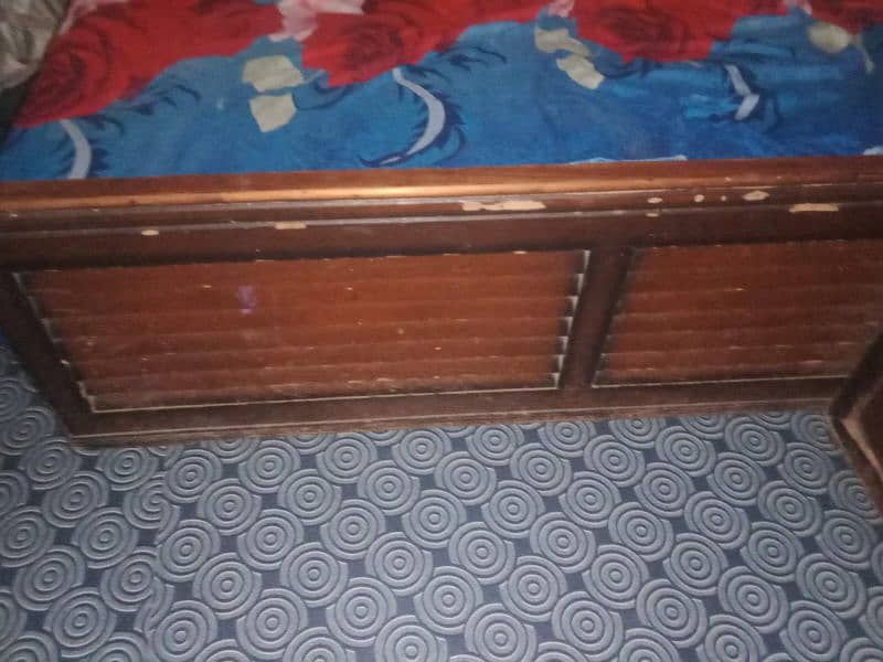 Double Bed, Mattress, Almari 4