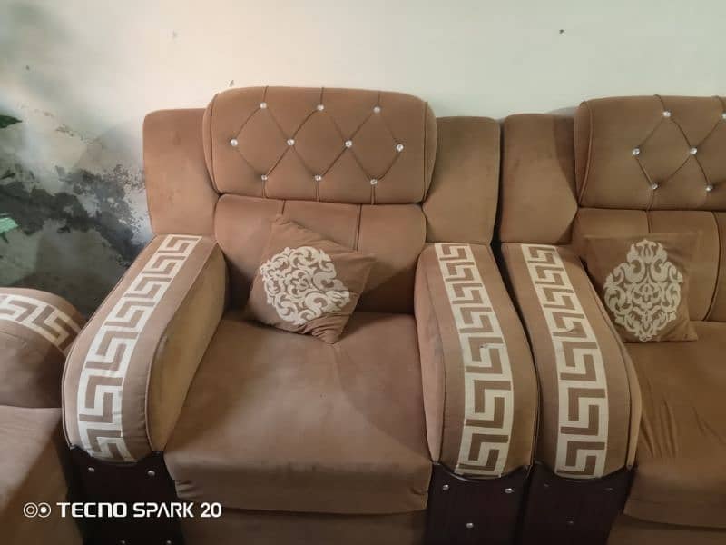 2 sofa set hain different design 2