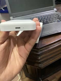 meg safe power bank wireless