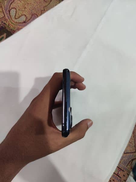 oneplus 9 (price will be negotiable) 4