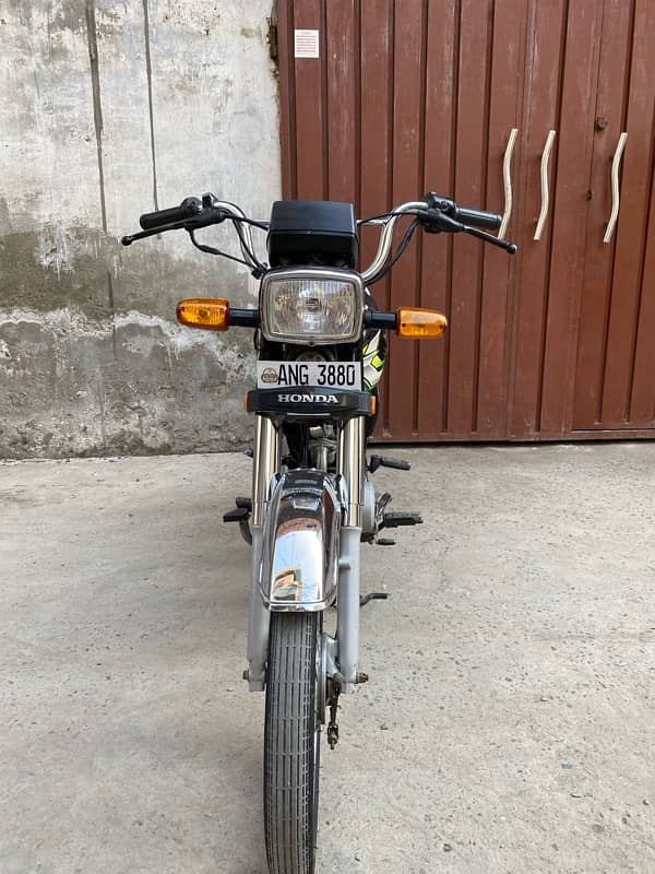 honda CD70 2023 1