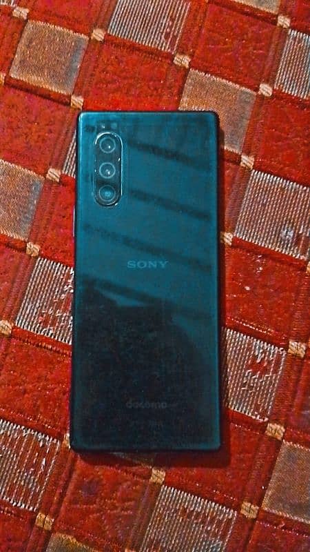 Sony Xperia 5 0