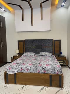 Bed room furniture set