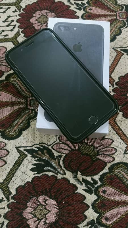 iphone 7plus 32 gb urgent sale pta approved 2