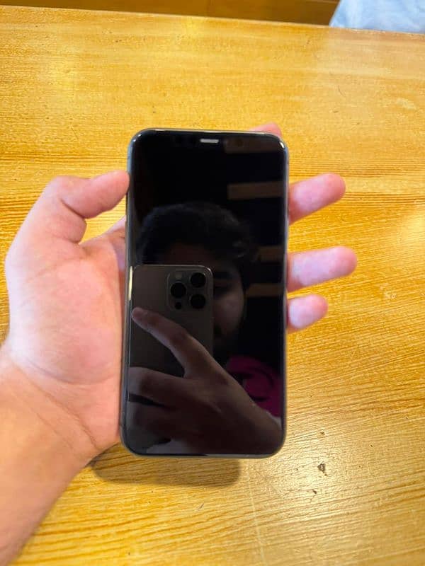 IPHONE 11 NON PTA 2