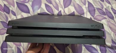 Ps4 Pro 1 tb With VR and Motion controller