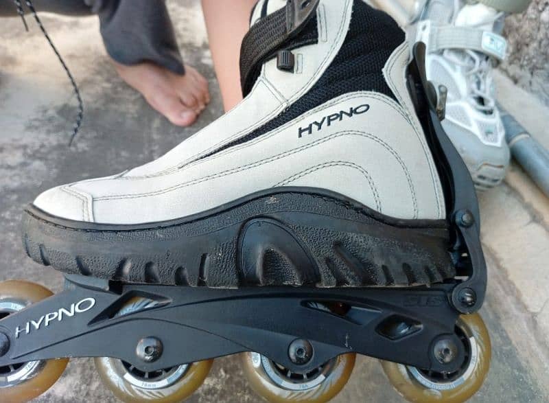 Hypno Convertible Skating shoes 3