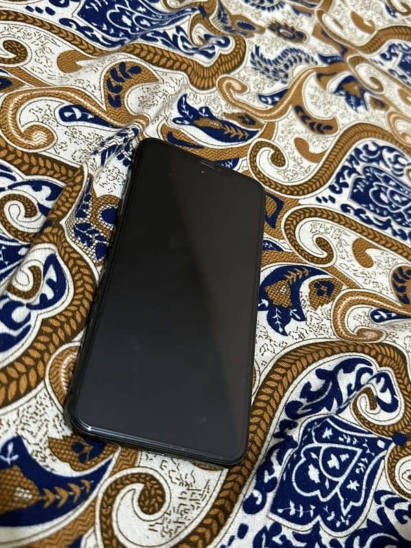 Iphone 11 pro max non pta 5