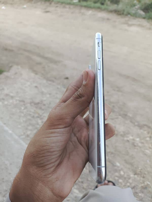 iphone Xs max white 3