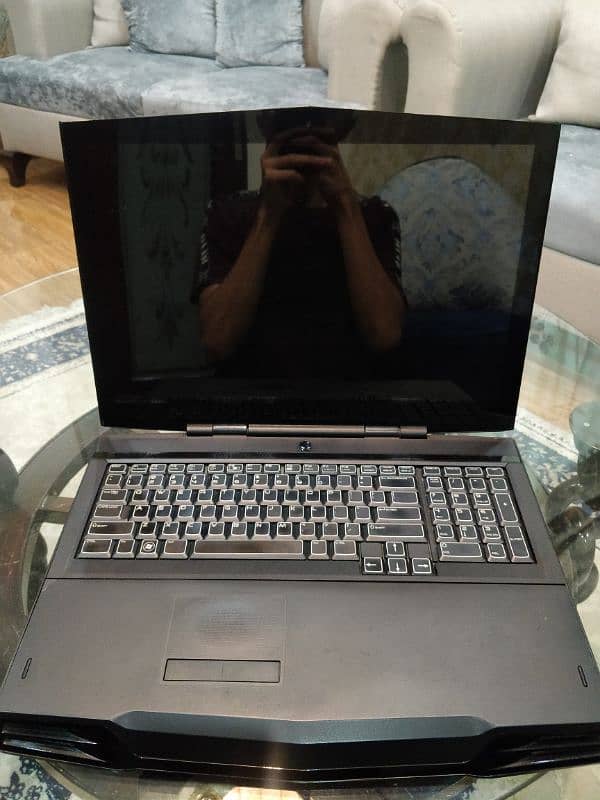 Alienware M17x 5