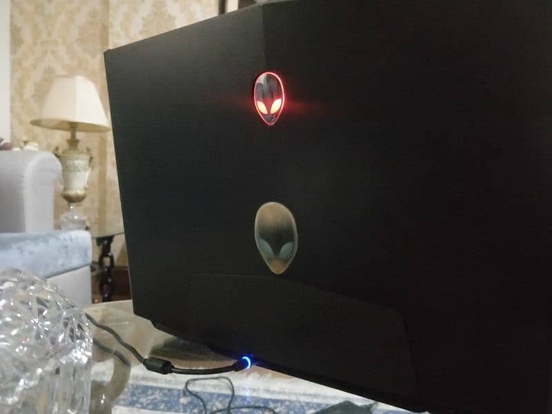 Alienware M17x 8