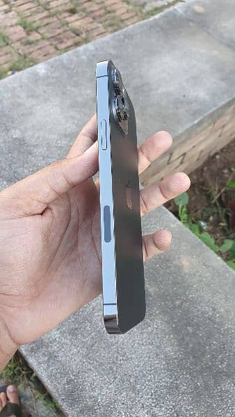 iPhone 13 Pro Max 512 GB 4