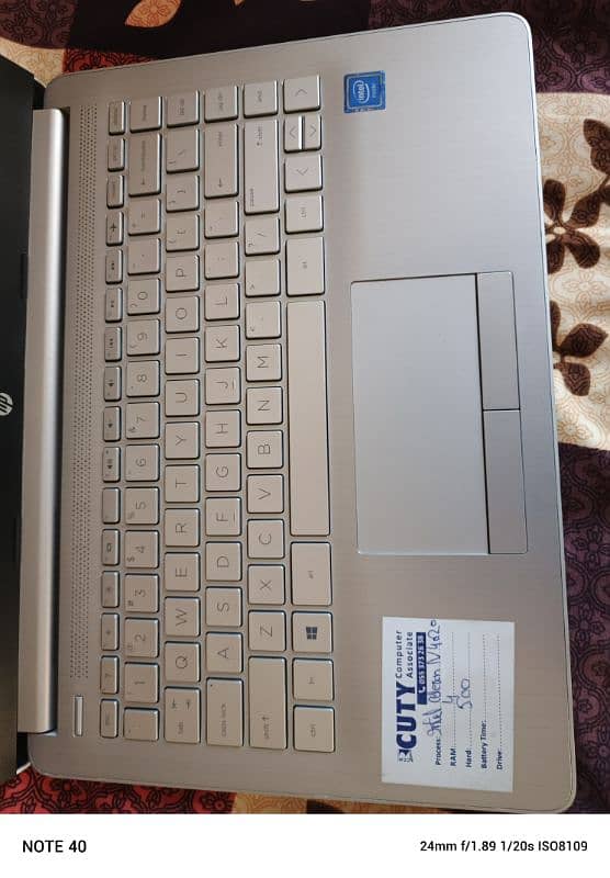 HP LAPTOP 6