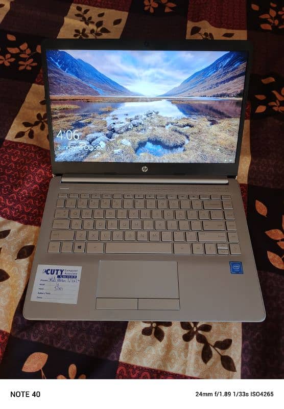 HP LAPTOP 9