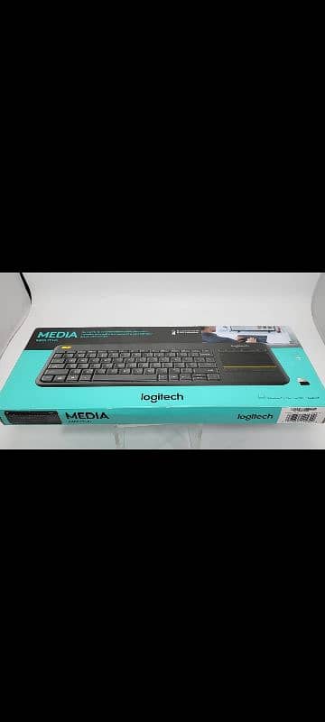 Logitech Media k400 Plus Keyboard 1