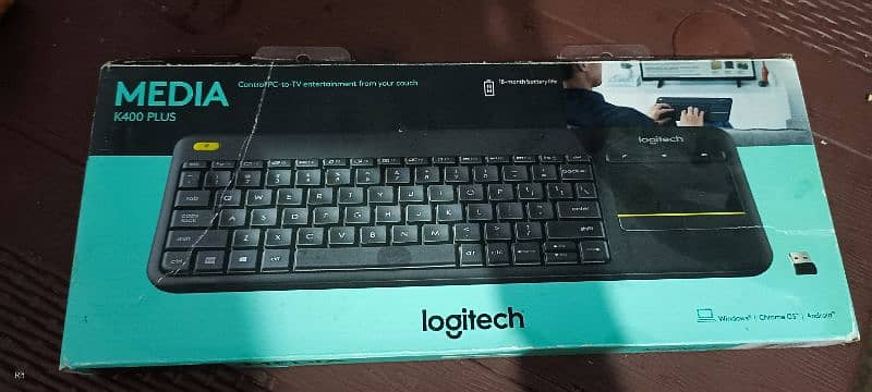 Logitech Media k400 Plus Keyboard 4