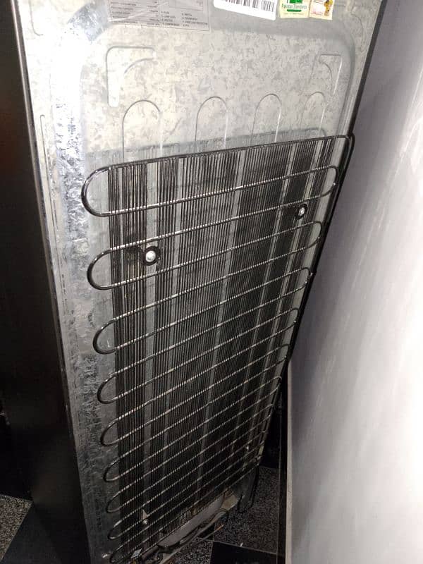 haier fridge new condition 4