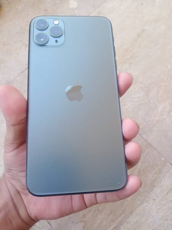 I phone 11 Pro Max 64 GB| PTA Approved | Battery 93%| condition 10/10 3